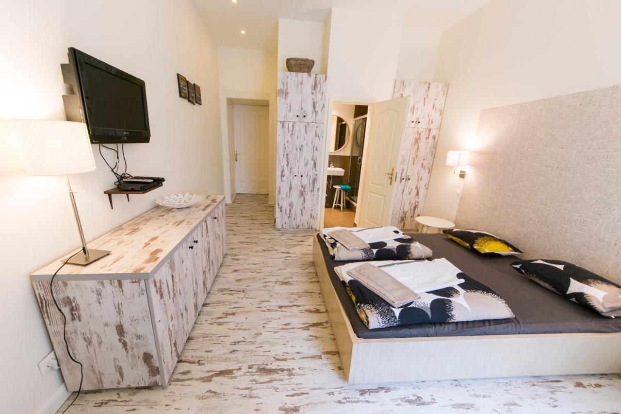 Central 5 Guest House بودابست المظهر الخارجي الصورة